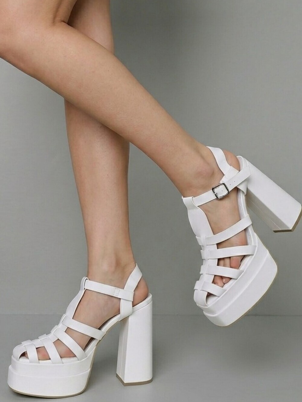 Olivia Jaymes White Cage Strappy Chunky Block Heel Platform Fisherman Sandal 7.5